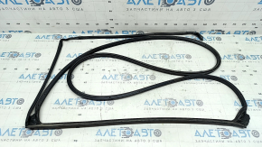 Honda CRV 23-25 rear right door seal, broken fastening