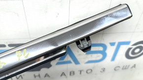 Molding door-glass central front left Honda CRV 23-25 chrome, scratches, dented