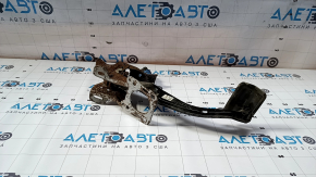 Mazda 3 14-18 BM brake pedal with sensor, rusty bracket