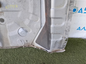 Nissan Rogue Sport 17 trunk trough - on the body