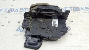 The front left door lock of a Volkswagen ID.4 21-25 is cracked.