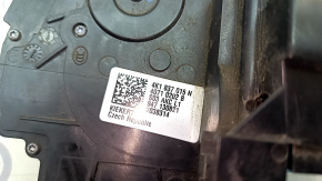 The front left door lock of a Volkswagen ID.4 21-25 is cracked.