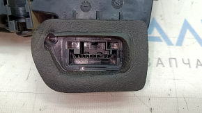 The front left door lock of a Volkswagen ID.4 21-25 is cracked.