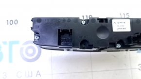 Audi Q7 16-23 rear climate control heated, scratched