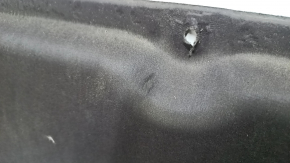 The hood insulation of the Honda CRV 23-25 is torn and dented.
