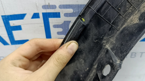 Rear left fender arch trim for Ford Escape MK4 20-24, structure, scratches, broken fastening, broken fastenings, dented