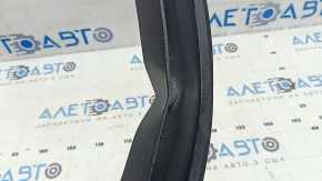 Rear right fender arch trim for Ford Escape MK4 20-24, structure, broken fasteners, broken fasteners, dented, missing fragment
