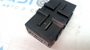 Honda CRV 23-25 Heater Control Module Mount Broken