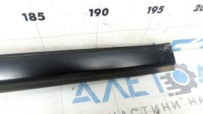 Right windshield molding for Honda CRV 23-25, black, scratches