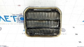 Right ventilation shield for Ford Escape MK4 20-24, cracks in the fasteners, broken fastener