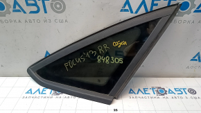Rear right window with blind glass for Ford Focus mk3 11-18 4d with matte molding, scratches on the glass