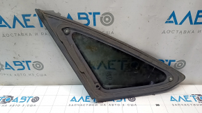 Rear right window with blind glass for Ford Focus mk3 11-18 4d with matte molding, scratches on the glass