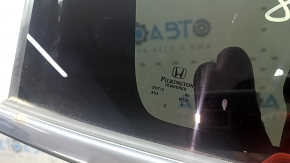 Rear left window, blind glass, Honda CRV 23-25, tinted, chrome, scratches on chrome