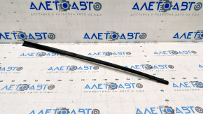 Windshield molding right VW Golf 15-