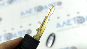 Nissan Rogue 21-22 S key, 3 buttons, chrome, scratches, oxidized tip