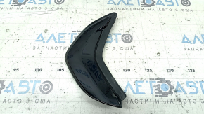 Triangle plug for the rear fender, right, BMW 3 G20 19-24, gloss black, scratches