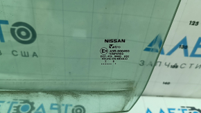 Front left door glass Nissan Rogue 21-24 S US built