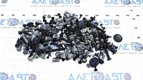 Audi Q7 interior hardware (16-25 mm) incomplete