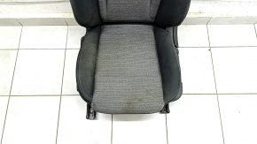 Nissan Rogue 21-22 driver's seat without airbag, mechanical, black and gray cloth, US built, wrinkled, dry cleanable