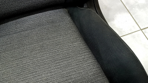 Nissan Rogue 21-22 driver's seat without airbag, mechanical, black and gray cloth, US built, wrinkled, dry cleanable