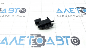 BMW X5 F15 16-18 Plug-in Vacuum Solenoid Valve