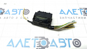 BMW X5 F15 16-18 engine computer ECU plug-in connector, large, black, 33-pin