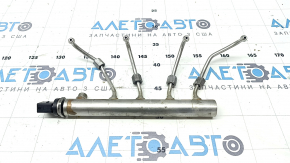 Fuel rail BMW X5 F15 16-18 plug-in with sensor