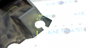 Rear left mudguard for Nissan Rogue 21-24, broken mount, scratches