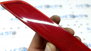 Kia Optima 16-18 rear left reflector scratches
