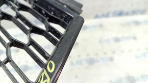 Lower grille of the front bumper, central right, BMW 3 G20 19-22 M Sport, abrasion