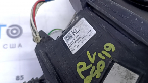 The upper left wing light of a Toyota Prius 50 19-22 is missing a chip, it's chipped