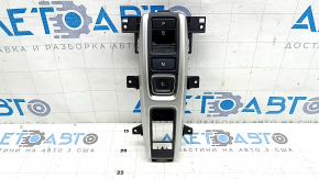Honda Clarity 18-19 USA gearshifter with worn buttons and scratches