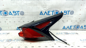Lexus NX200t NX300h right outer fender light with 15-17 scratches