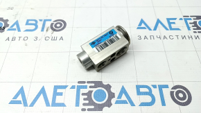 BMW X5 F15 16-18 Plug-in Air Conditioning Heater Valve