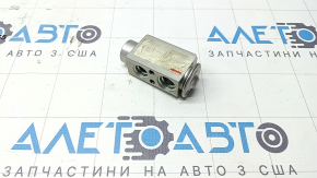 BMW X5 F15 16-18 Plug-in Air Conditioning Heater Valve