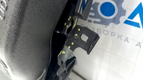 Honda Clarity 18-21 USA black dashboard with AIRBAG, rusty squib, broken fasteners, glue stains