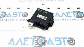Audi Q8 19-23 small battery distribution plate