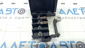 Audi Q8 19-23 small battery distribution plate