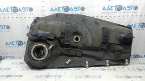 Lexus NX300h 15-18 2.0T fuel tank is dented