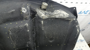 Lexus NX300h 15-18 2.0T fuel tank is dented