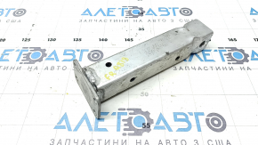 Right side member fang for Audi Q8 19-25