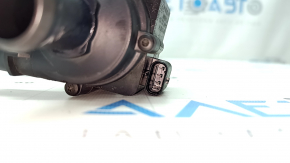Auxiliary cooling pump for Audi Q8 19-25 MHEV