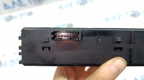 Lincoln MKZ 13-20 Media Radio Receiver Module Antenna Broken Mount