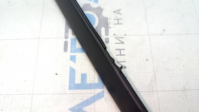The right roof lining on a 2013-2017 Honda Accord has a cracked seal.