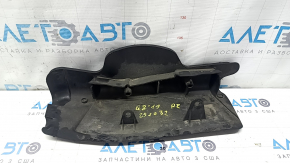 The lower control arm lining under the rear right spring is worn out for the Audi Q8 19-25.
