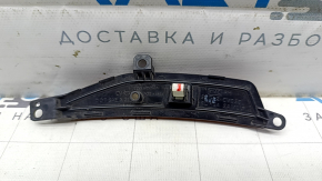 Kia EV6 22-24 GT, GT-Line front right fender arch reflector, worn
