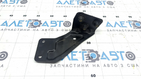 Coolant pump bracket for Audi Q8 19-25 3.0T MHEV