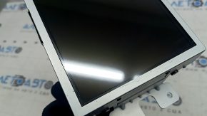 Lincoln MKZ 17-2000 navigation display with scratches