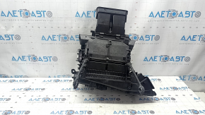The bare heater housing of the Audi Q8 19-21 air conditioner for rear row air conditioning control, with the evaporator housing