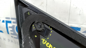 Rear right window glass, Toyota Venza 21-24, chrome, broken guides, scuffs on the chrome